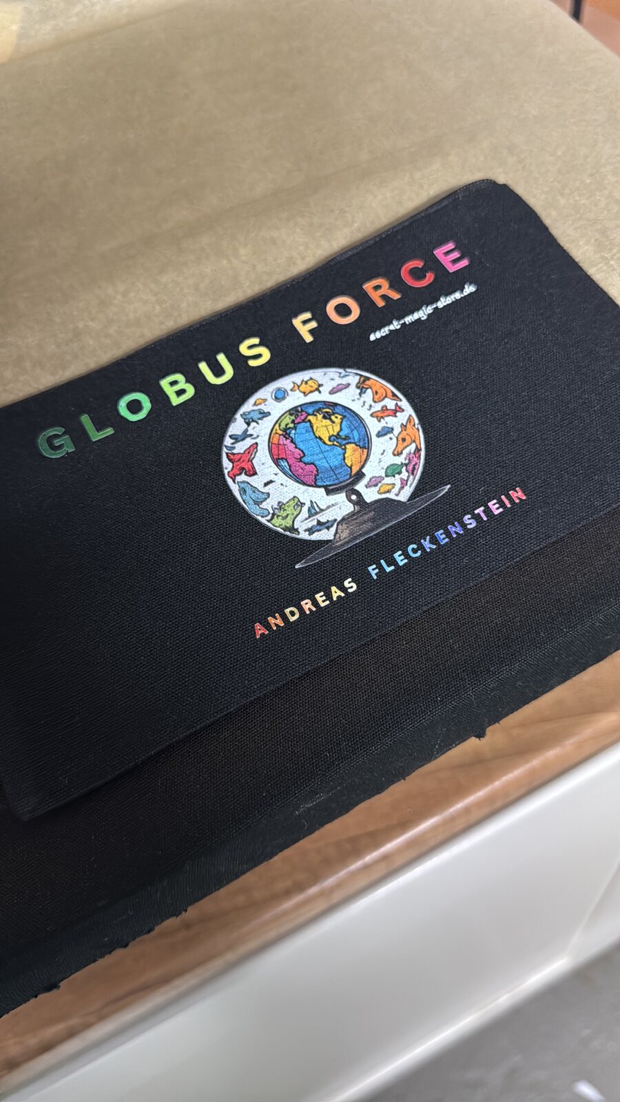 DTF-bedruckte Verpackung der Globus Force